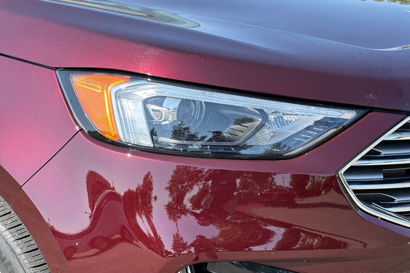 Ford Edge Vehicle Full-screen Gallery Image 43