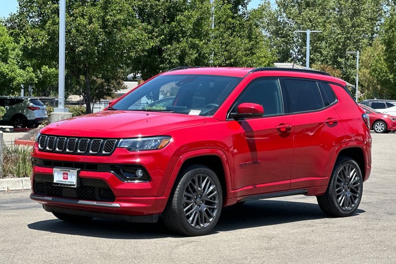 Jeep Compass Vehicle Full-screen Gallery Image 08