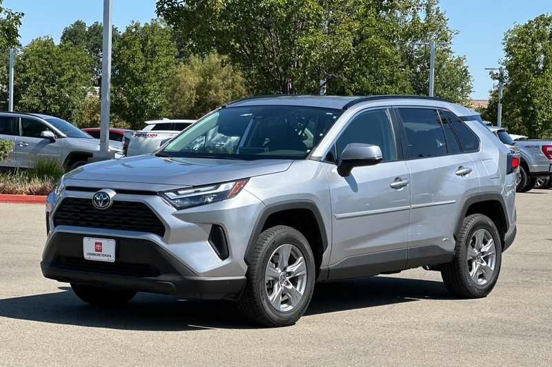 Toyota RAV4 Vehicle Full-screen Gallery Image 08