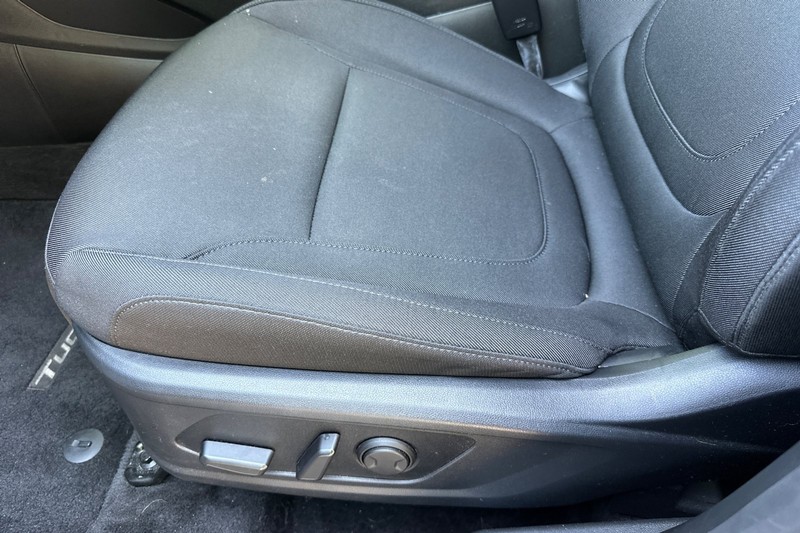 Hyundai Tucson Vehicle Full-screen Gallery Image 13