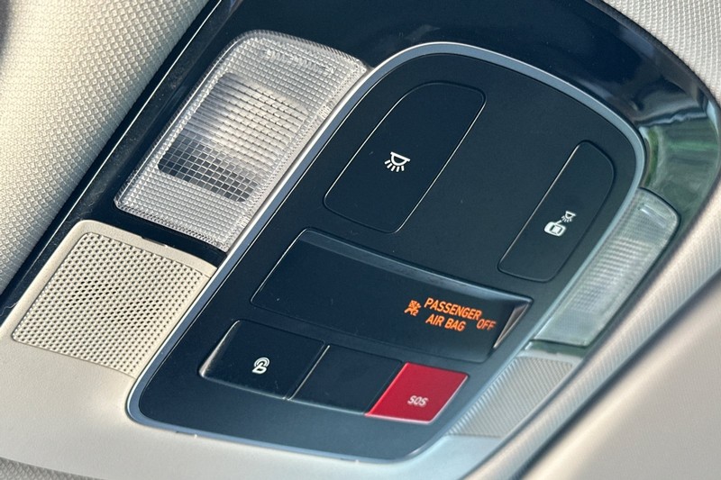 Hyundai Tucson Vehicle Full-screen Gallery Image 24