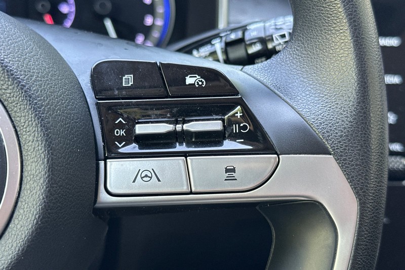 Hyundai Tucson Vehicle Full-screen Gallery Image 37