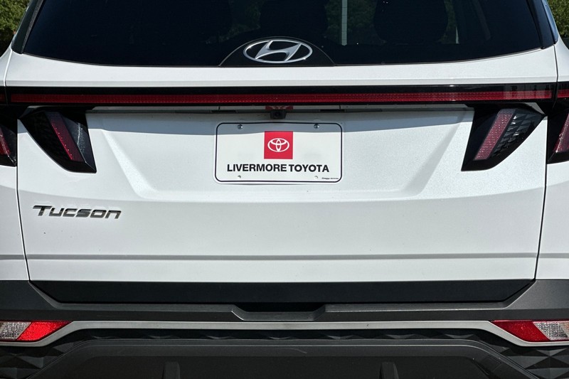 Hyundai Tucson Vehicle Full-screen Gallery Image 48
