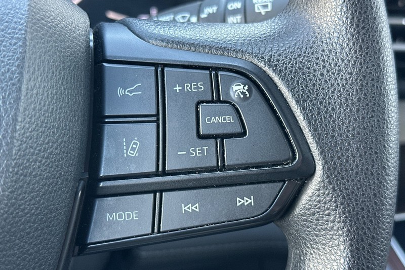 Toyota Sienna Vehicle Full-screen Gallery Image 38