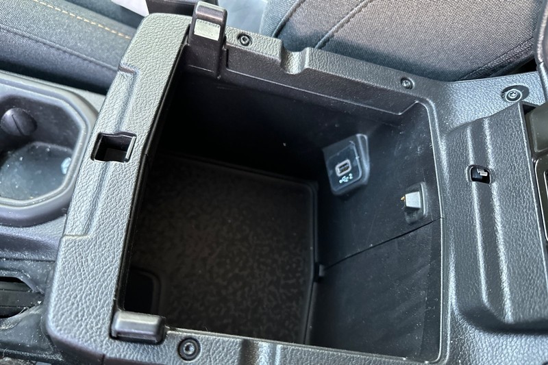 Jeep Wrangler 4xe Vehicle Full-screen Gallery Image 28