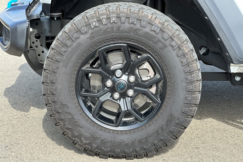Jeep Wrangler 4xe Vehicle Full-screen Gallery Image 36
