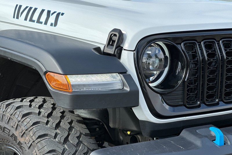 Jeep Wrangler 4xe Vehicle Full-screen Gallery Image 37