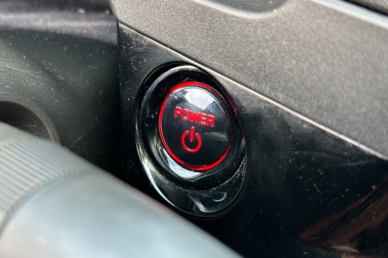 Honda Accord Hybrid Vehicle Full-screen Gallery Image 31