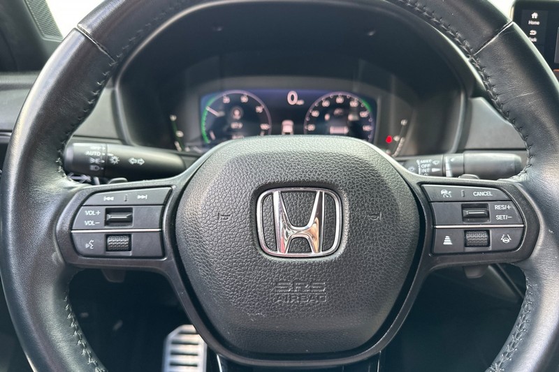 Honda Accord Hybrid Vehicle Full-screen Gallery Image 32