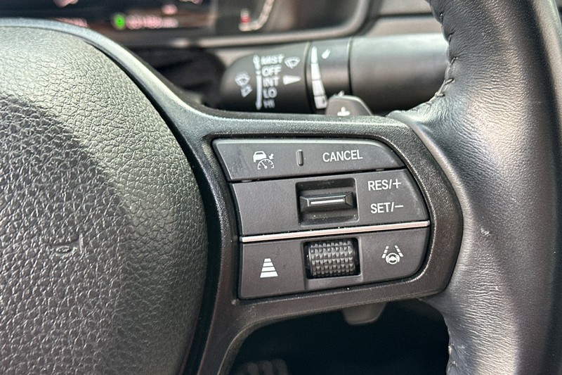 Honda Accord Hybrid Vehicle Full-screen Gallery Image 35