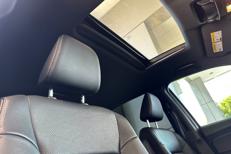 Honda Passport Vehicle Full-screen Gallery Image 19