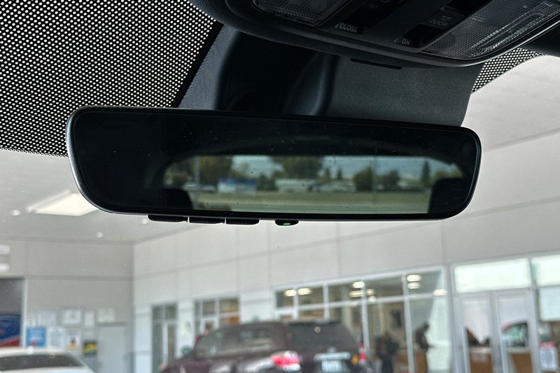 Honda Passport Vehicle Full-screen Gallery Image 24