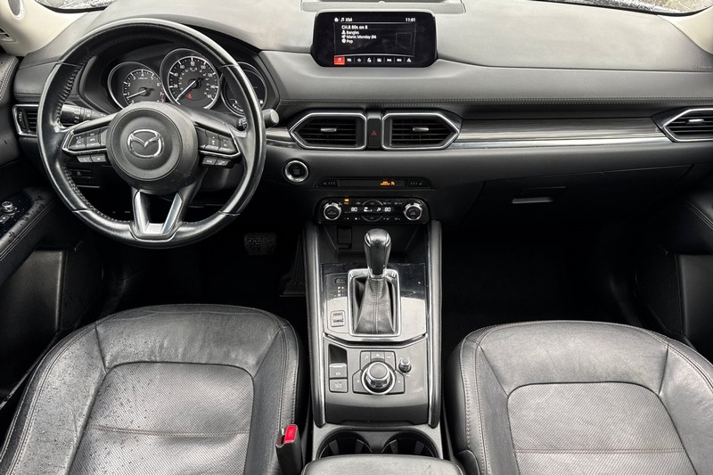 Mazda CX-5 Vehicle Full-screen Gallery Image 15