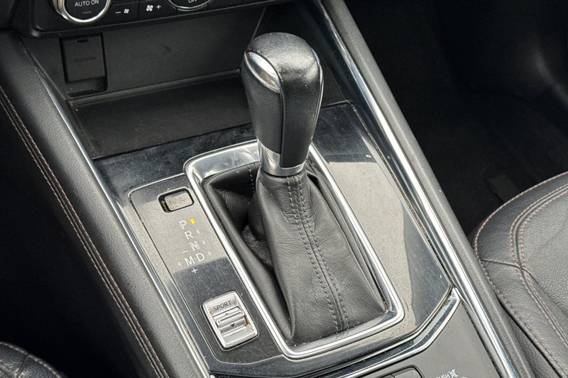 Mazda CX-5 Vehicle Full-screen Gallery Image 33