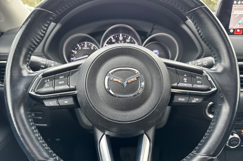 Mazda CX-5 Vehicle Full-screen Gallery Image 35