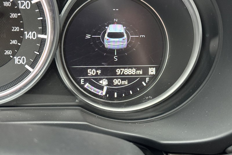 Mazda CX-5 Vehicle Full-screen Gallery Image 41