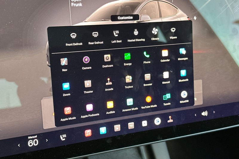 Tesla Model Y Vehicle Full-screen Gallery Image 31