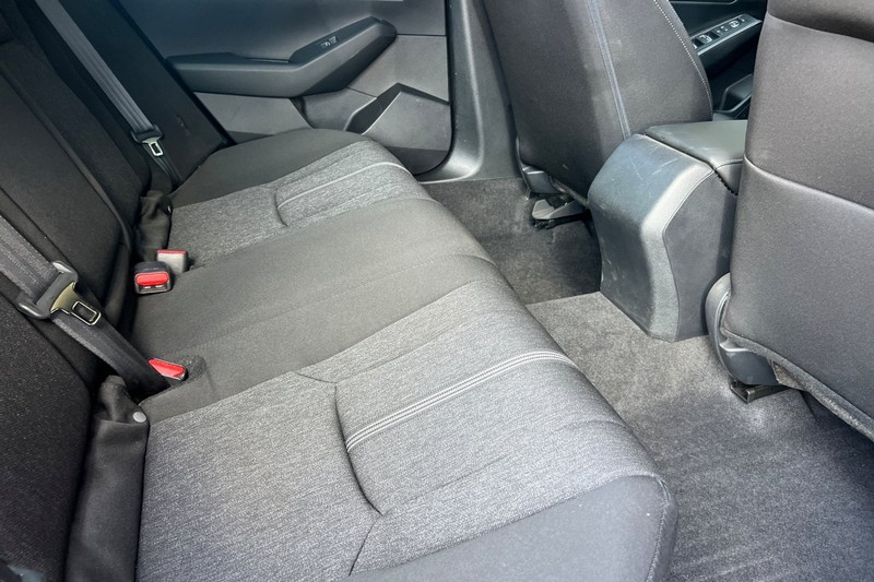 Honda Accord Hybrid Vehicle Full-screen Gallery Image 17