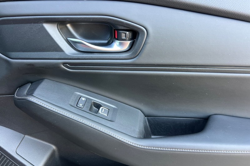Honda Accord Hybrid Vehicle Full-screen Gallery Image 20