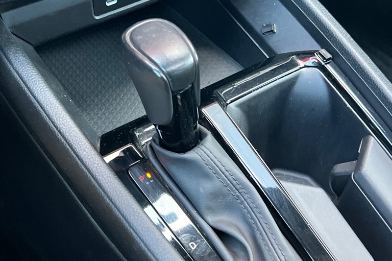 Honda Accord Hybrid Vehicle Full-screen Gallery Image 30