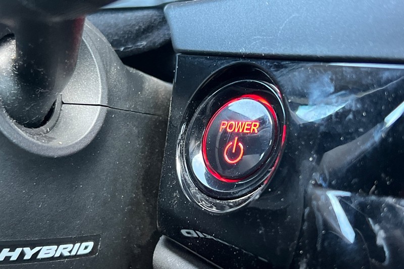 Honda Accord Hybrid Vehicle Full-screen Gallery Image 31