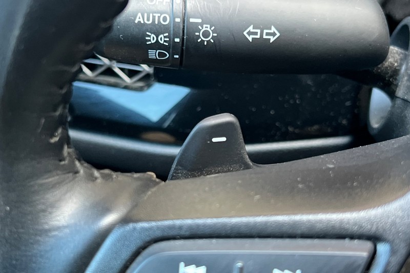 Honda Accord Hybrid Vehicle Full-screen Gallery Image 34