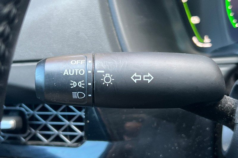 Honda Accord Hybrid Vehicle Full-screen Gallery Image 39