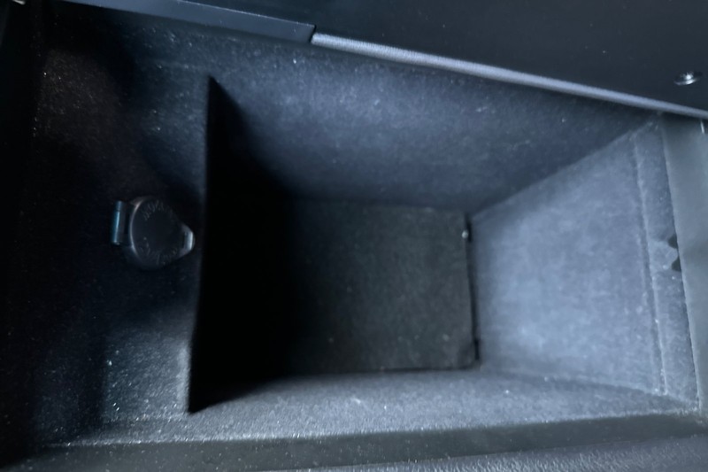 Lexus ES Vehicle Full-screen Gallery Image 29