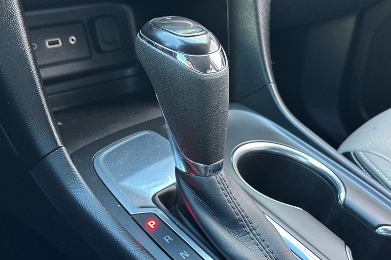 Chevrolet Equinox Vehicle Full-screen Gallery Image 32