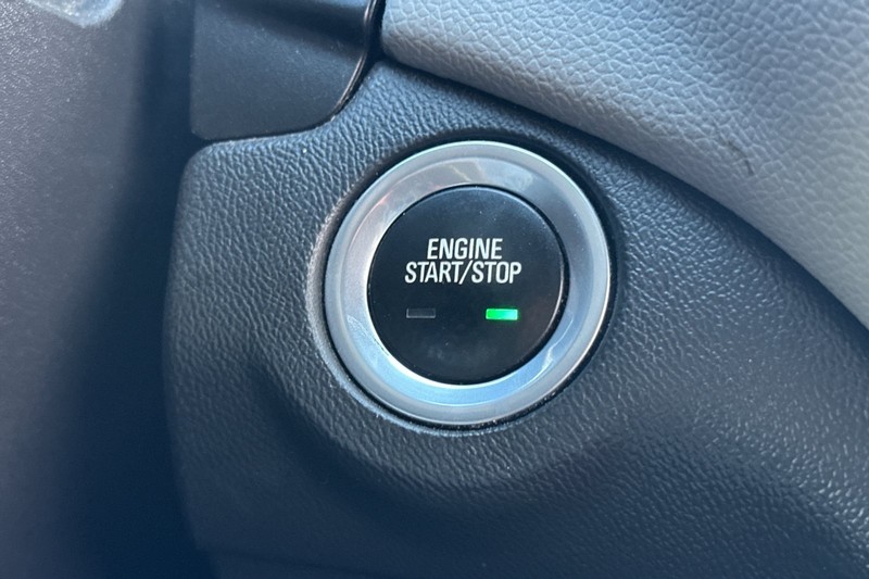 Chevrolet Equinox Vehicle Full-screen Gallery Image 33