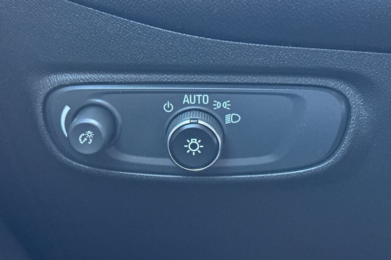 Chevrolet Equinox Vehicle Full-screen Gallery Image 41