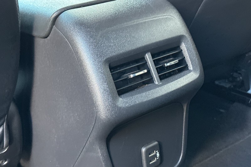 Chevrolet Equinox Vehicle Full-screen Gallery Image 42