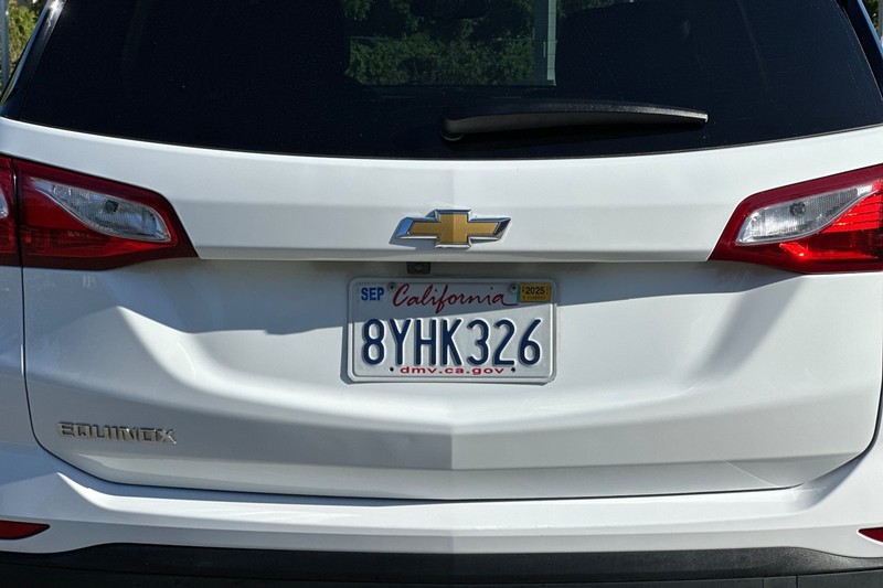 Chevrolet Equinox Vehicle Full-screen Gallery Image 47