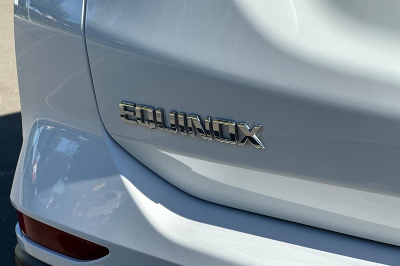 Chevrolet Equinox Vehicle Full-screen Gallery Image 49
