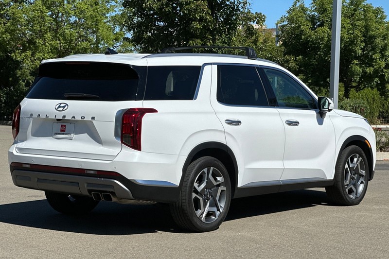 Hyundai Palisade Vehicle Full-screen Gallery Image 04