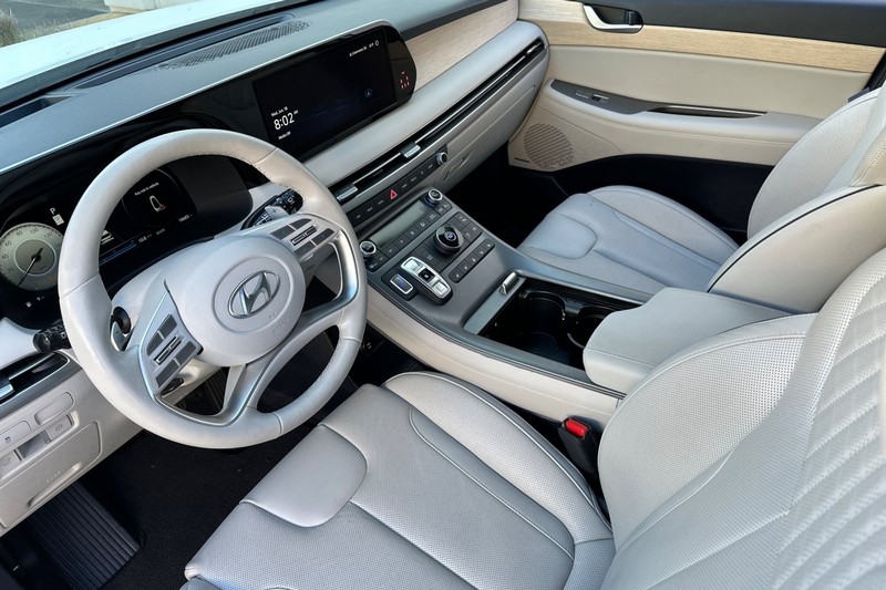 Hyundai Palisade Vehicle Full-screen Gallery Image 10