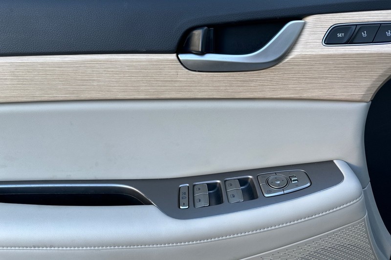 Hyundai Palisade Vehicle Full-screen Gallery Image 11