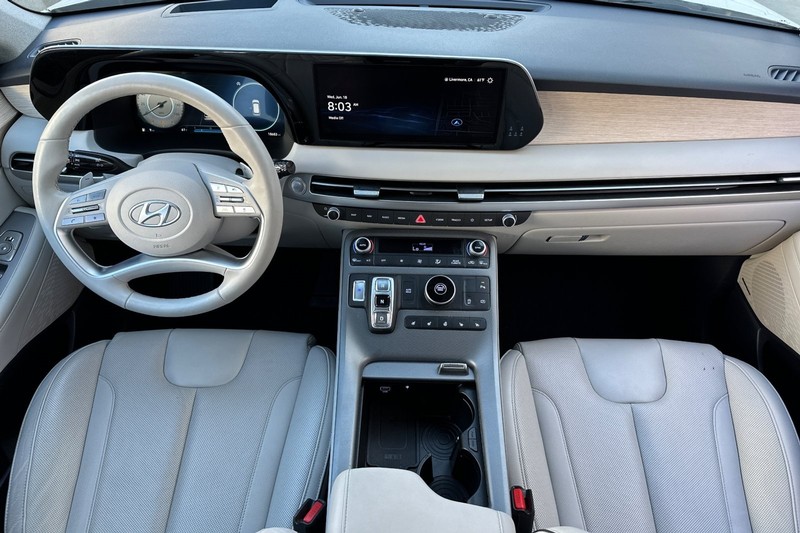 Hyundai Palisade Vehicle Full-screen Gallery Image 15