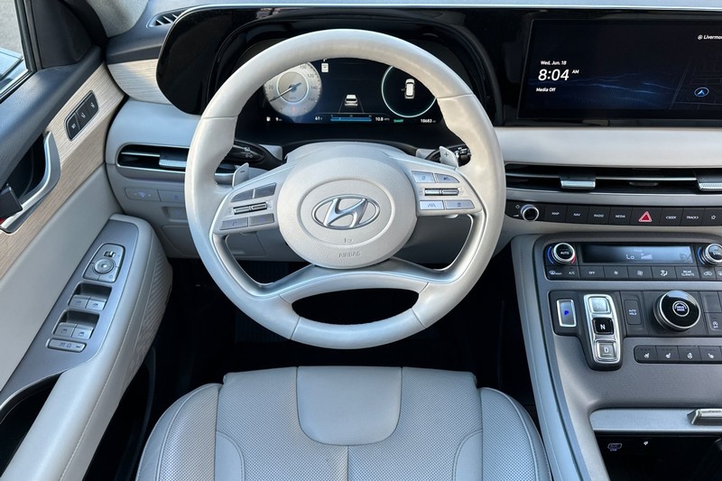 Hyundai Palisade Vehicle Full-screen Gallery Image 16