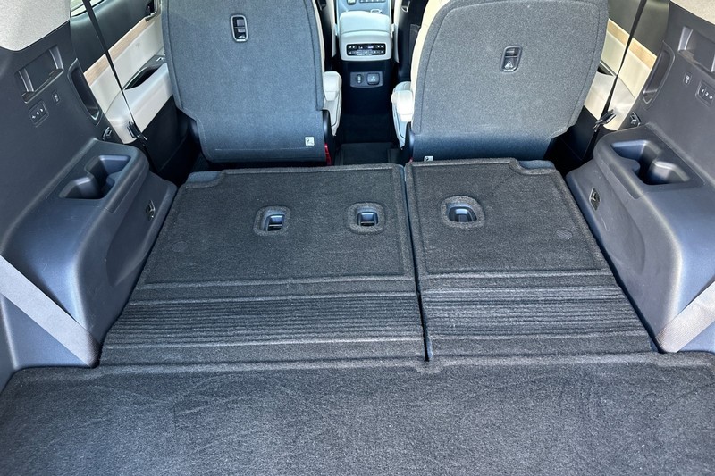 Hyundai Palisade Vehicle Full-screen Gallery Image 17