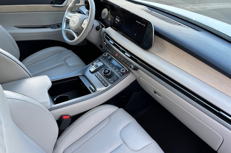 Hyundai Palisade Vehicle Full-screen Gallery Image 20