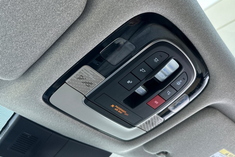 Hyundai Palisade Vehicle Full-screen Gallery Image 25
