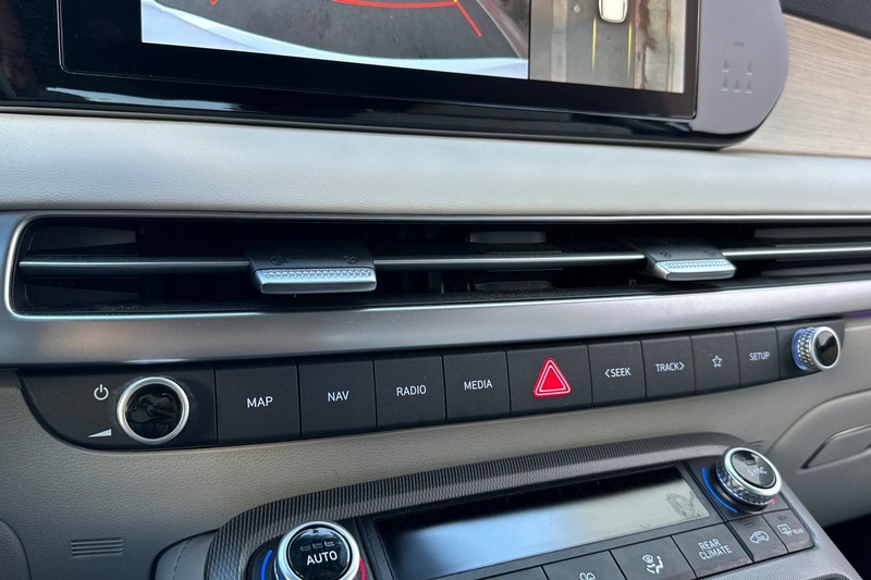 Hyundai Palisade Vehicle Full-screen Gallery Image 28