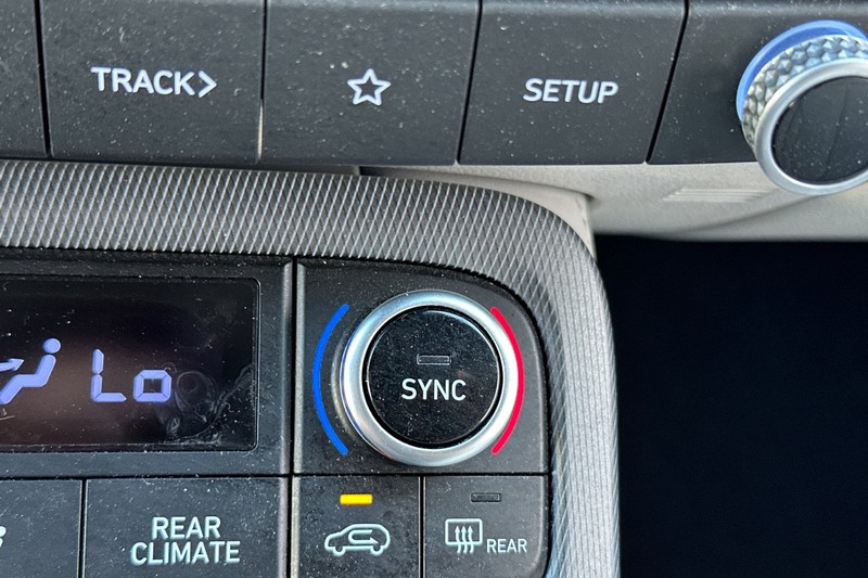 Hyundai Palisade Vehicle Full-screen Gallery Image 30
