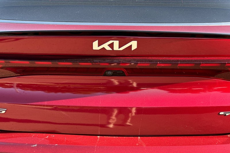 Kia K5 Vehicle Full-screen Gallery Image 47