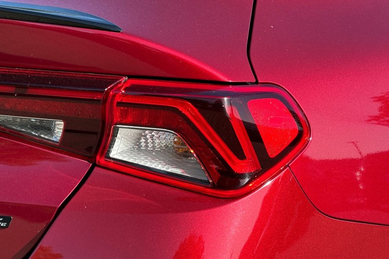 Kia K5 Vehicle Full-screen Gallery Image 48