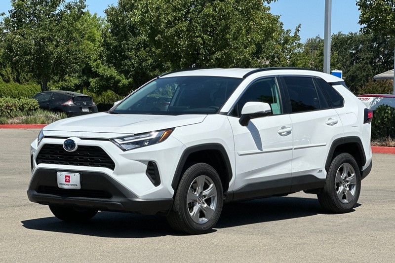 Toyota RAV4 Vehicle Full-screen Gallery Image 09