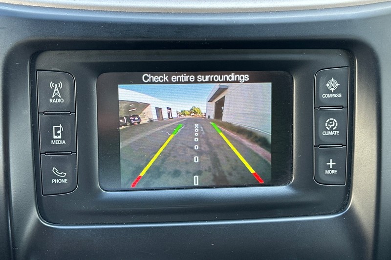 Jeep Cherokee Vehicle Full-screen Gallery Image 27