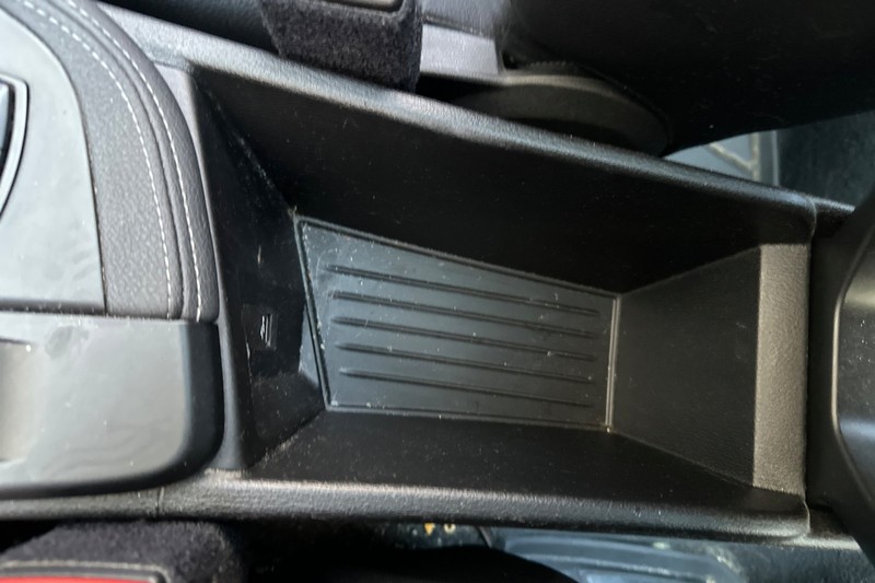 BMW X1 Vehicle Full-screen Gallery Image 30