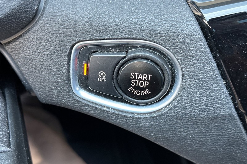 BMW X1 Vehicle Full-screen Gallery Image 32